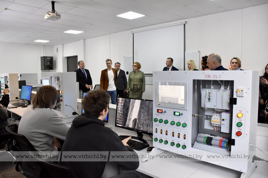 На базе Витебского государственного технологического университета прошло совещание представителей органов власти